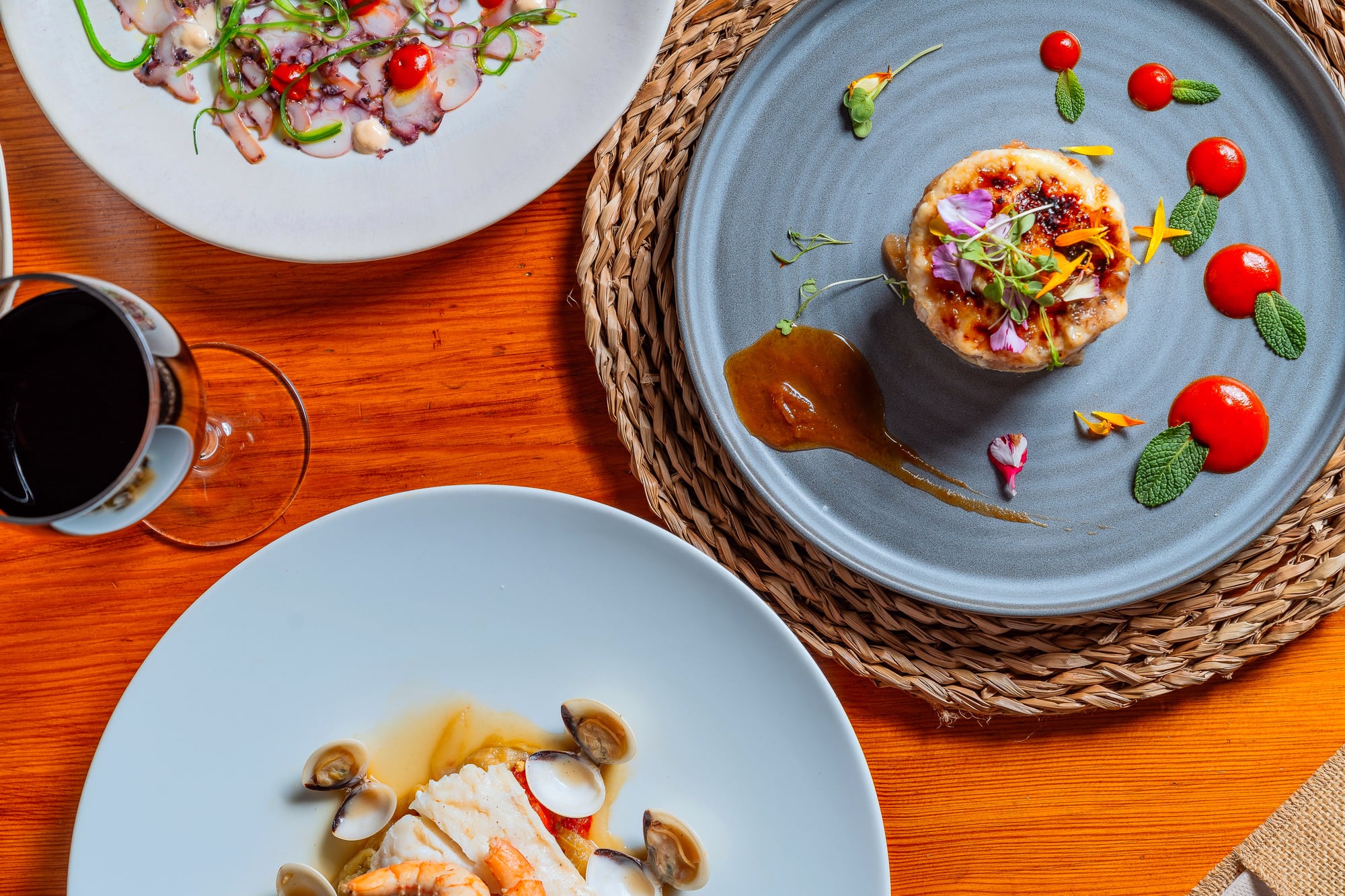Photograph of dining at Finca Cantueso
