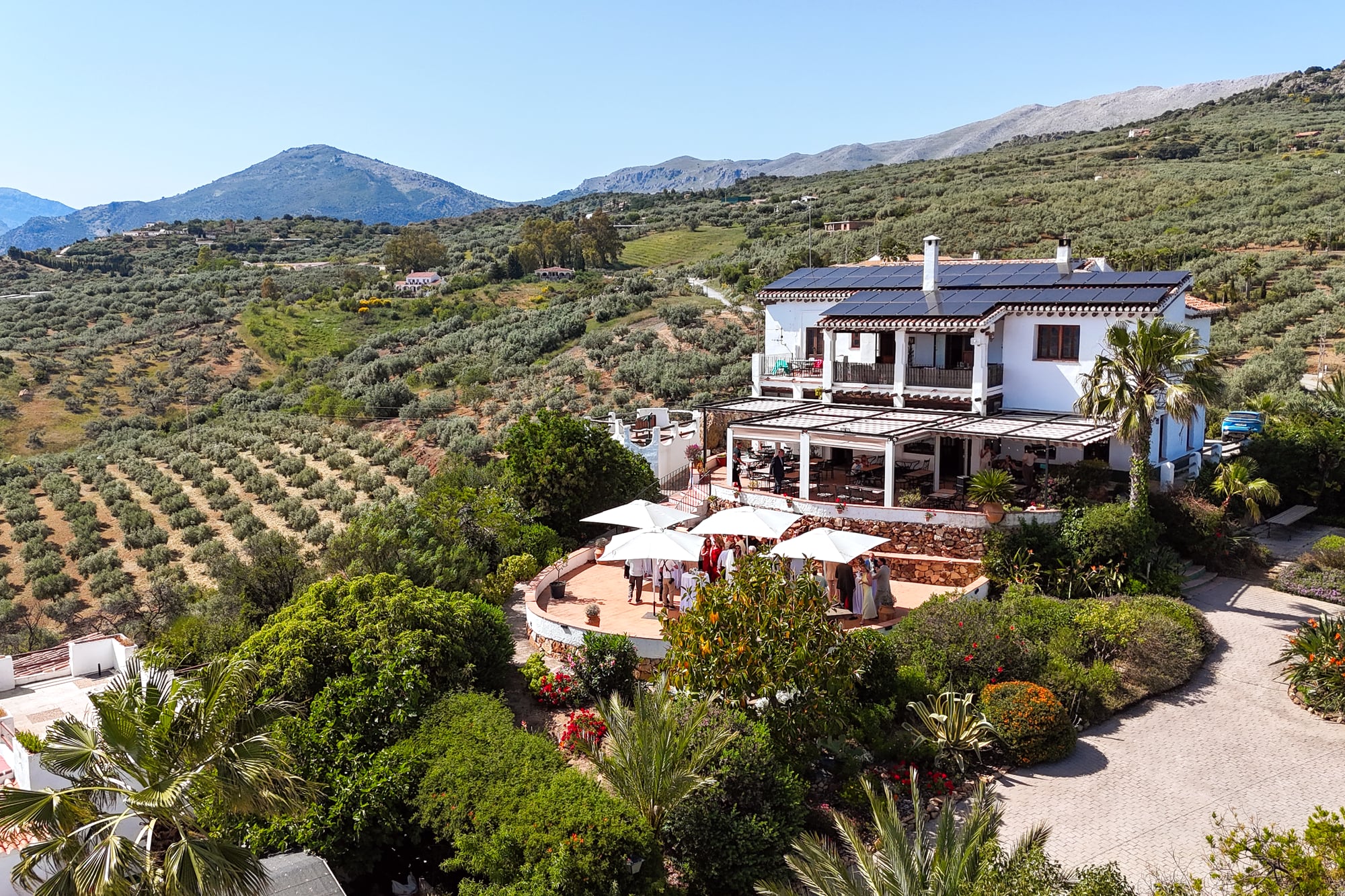Photograph of dining at Finca Cantueso